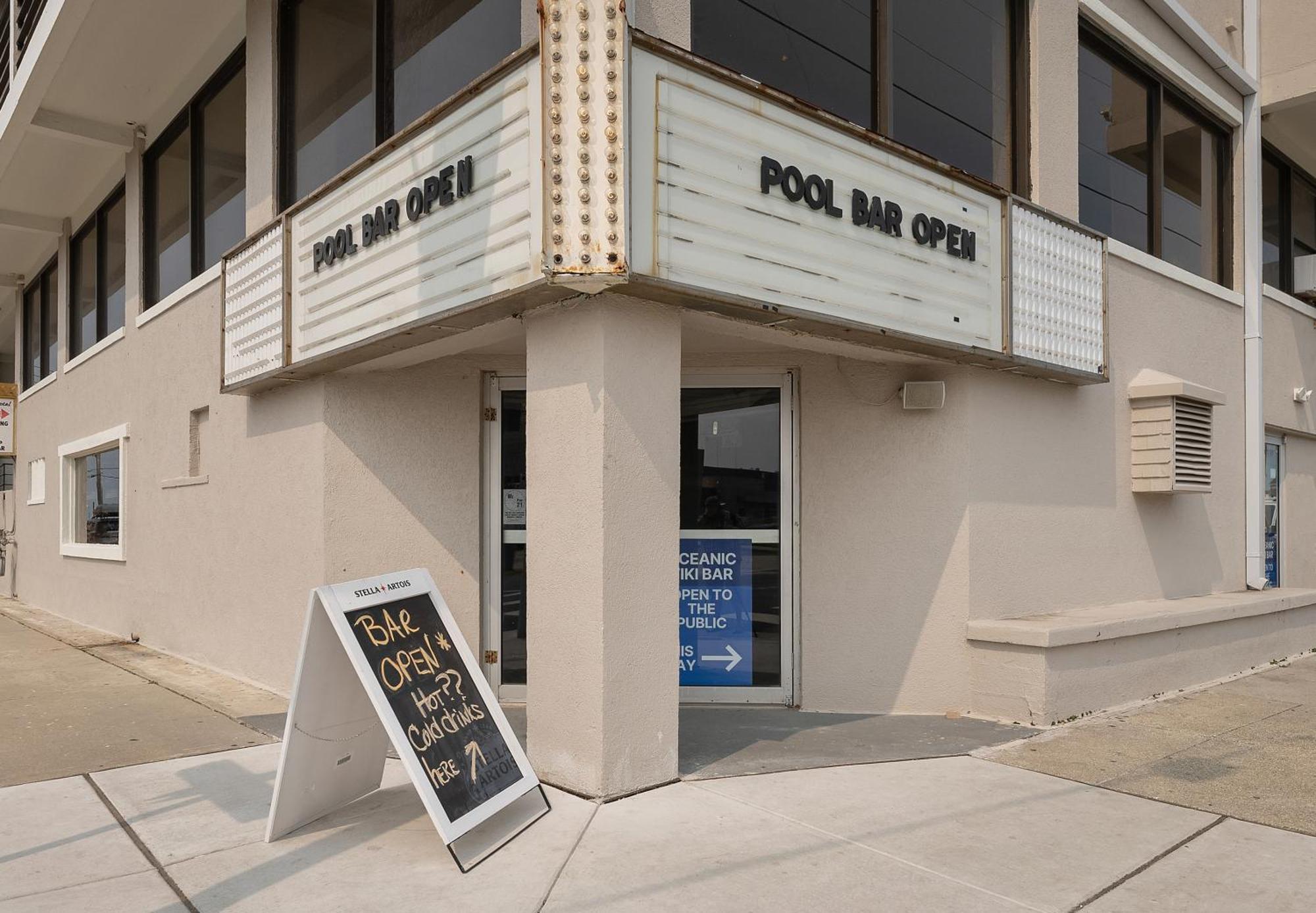 Oceanic Hotel & Barefoot Tiki Bar Wildwood Exterior photo